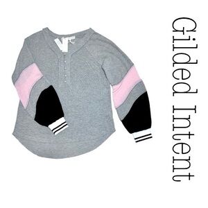 NWT! Gilded Intent Buckle Gray Color Block Long Sleeve Henley Top Womens Size S